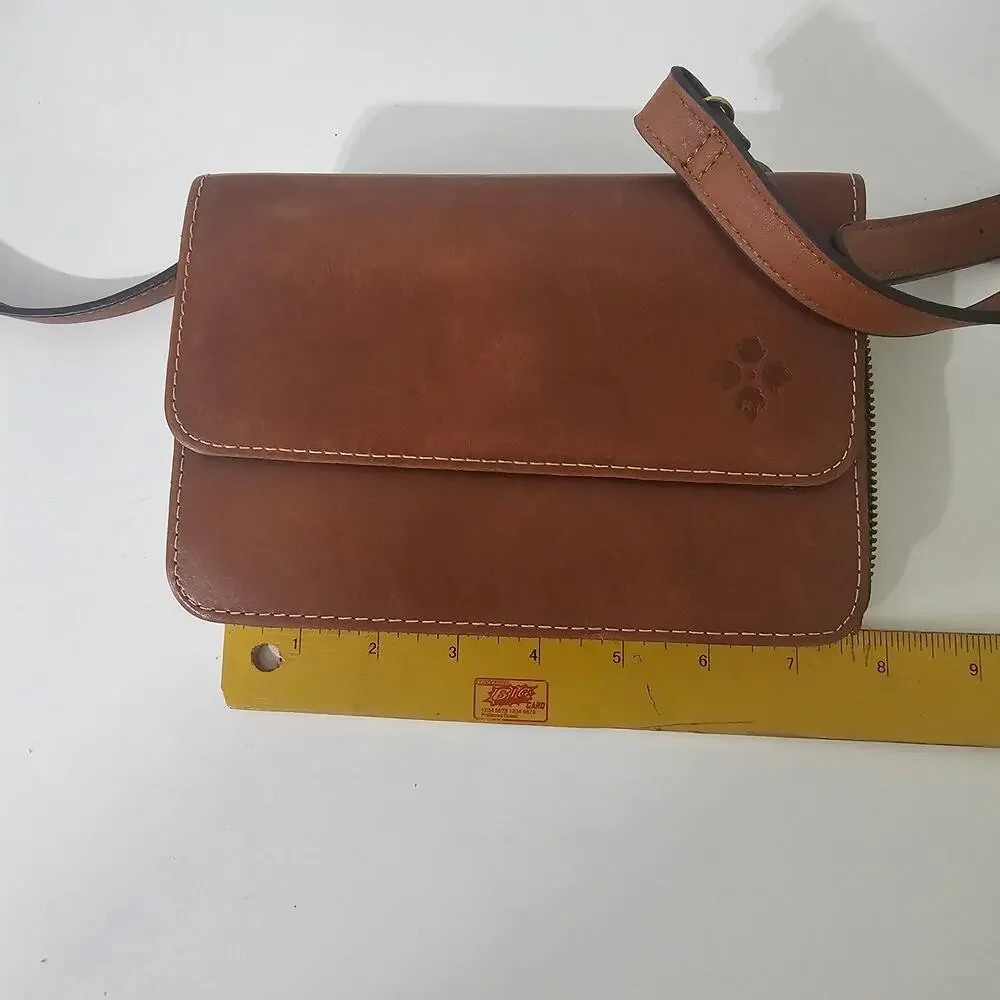 Patricia Nash Crossbody Purse  Brown  Leather Ajustable Strap *Read